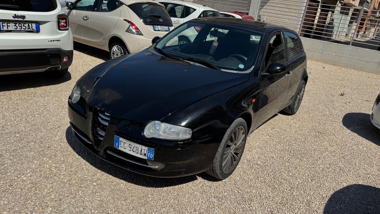 Alfa Romeo 147 1.9 JTD (115 CV) cat 5p. Distinctive
