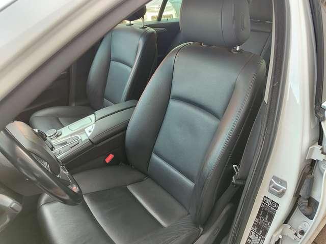 BMW 525 525d xDrive Touring Luxury