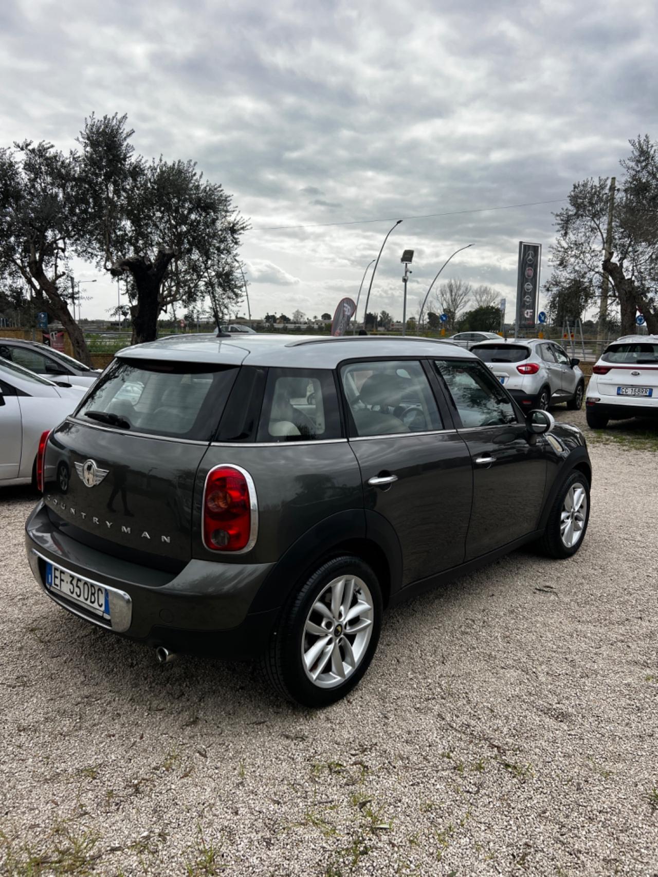 Mini Cooper Countryman 1.6 D con catena di distrib. appena fatta