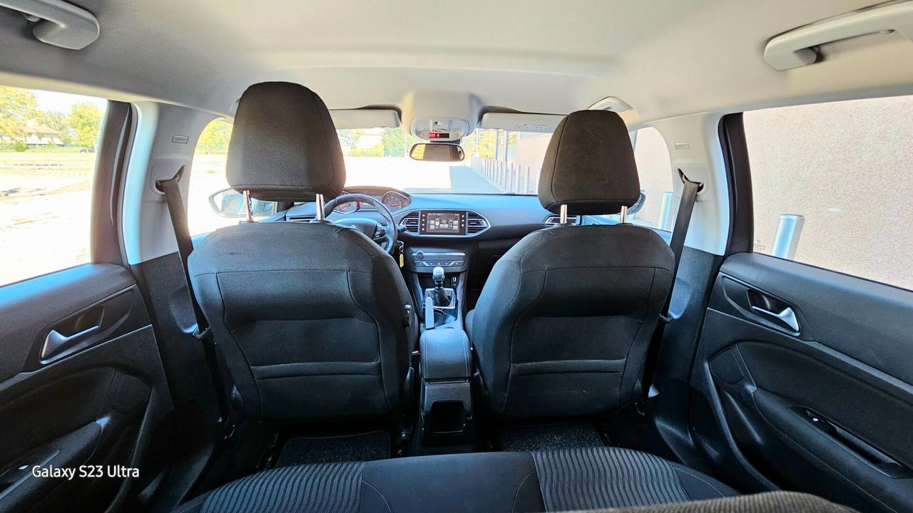 Peugeot 308 full opt. Garantita 12 mesi euro 6