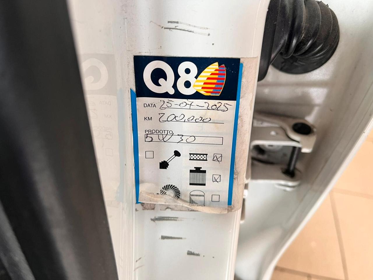 Peugeot 208 1.4 HDi 68 CV 5 porte Allure