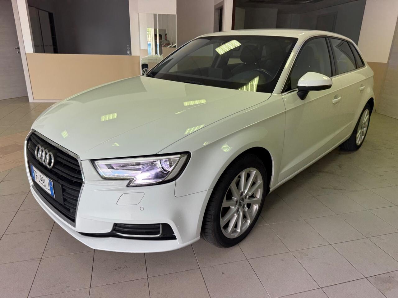 Audi A3 1.6 TDI 116 CV S tronic Sport