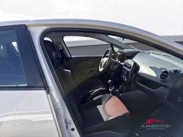 RENAULT Clio 1.2 75CV 5 porte Life