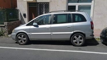 Opel Zafira 2.2 16V 7 POSTI