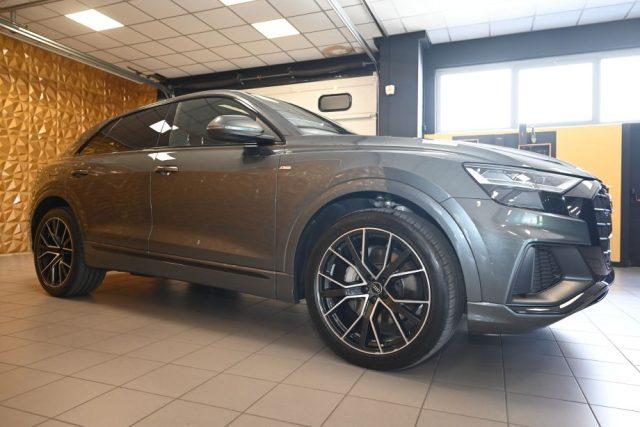 AUDI Q8 50TDI Q.TIP.286CV 2xS-LINE TET.22"SOSP.SED.RIS.CAM