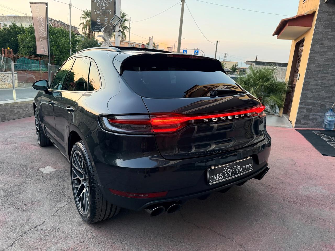 Porsche Macan 2.0 245- 2021-TETTO-FULLED-21^