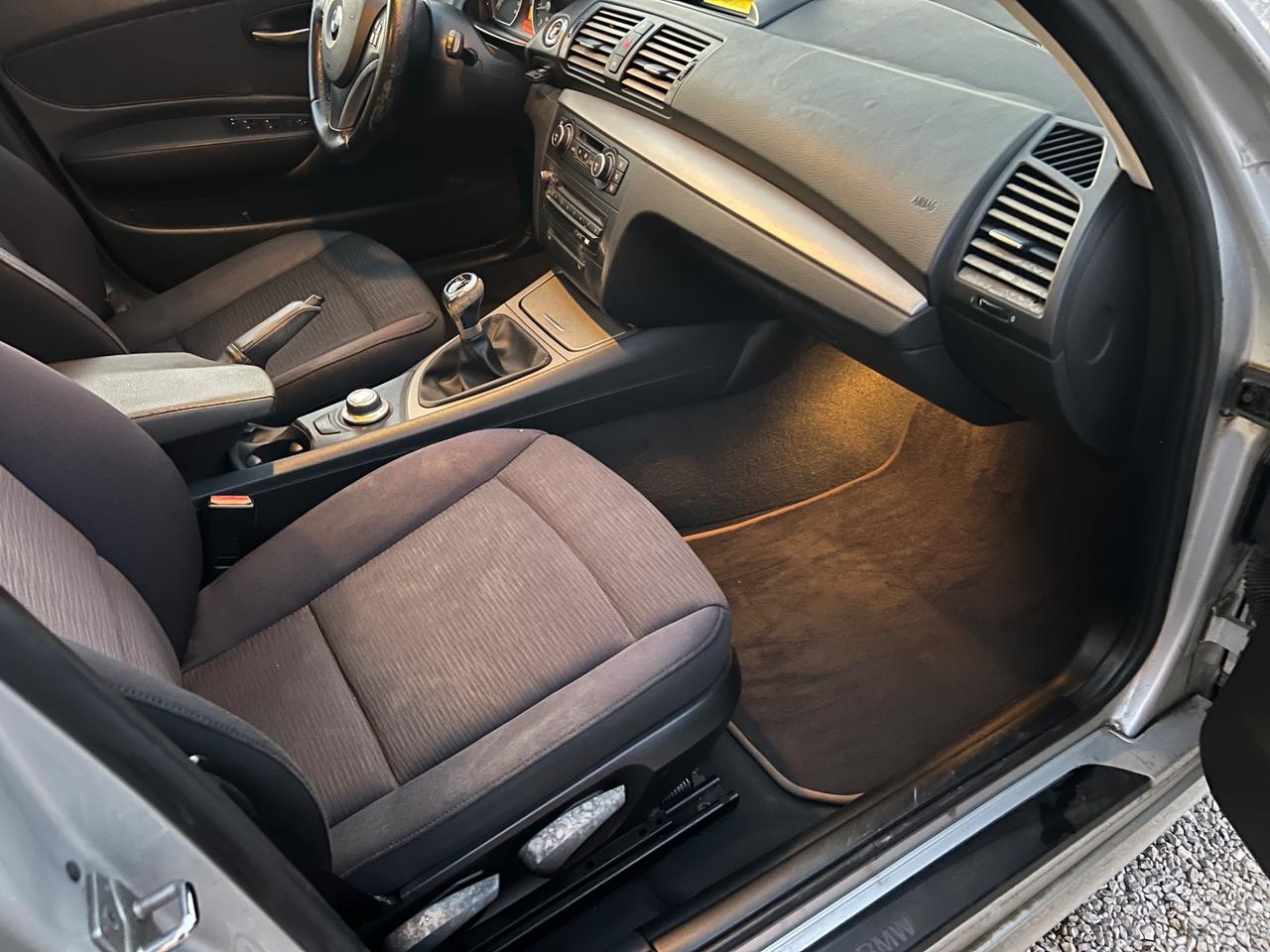 Bmw 116 116i cat 5 porte Attiva