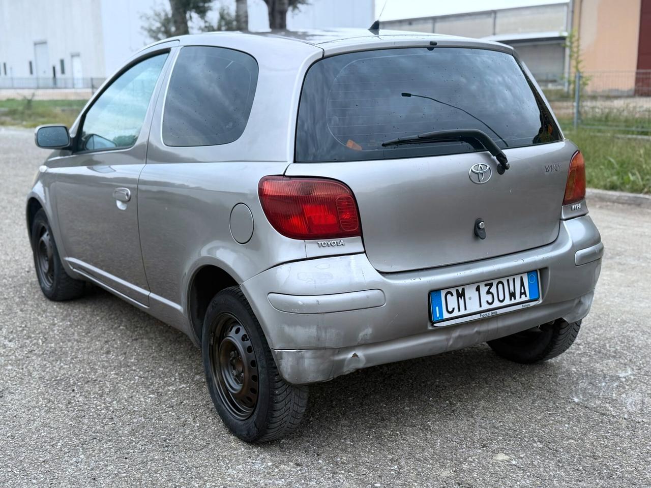 Toyota Yaris 1.0i 16V cat 3 porte