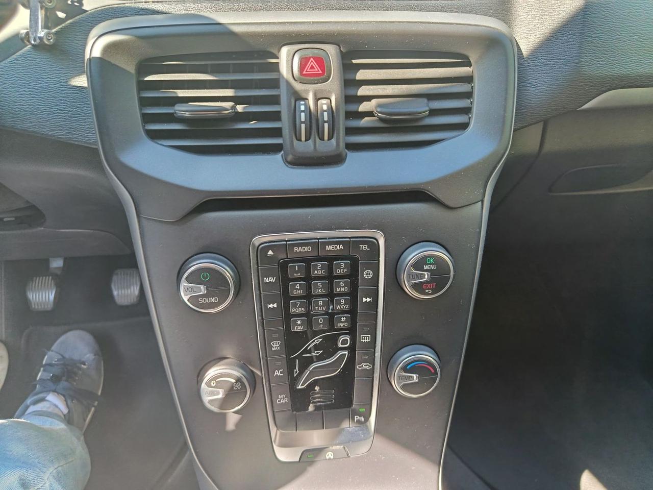 Volvo V40 Business 2.0 D2 #10316