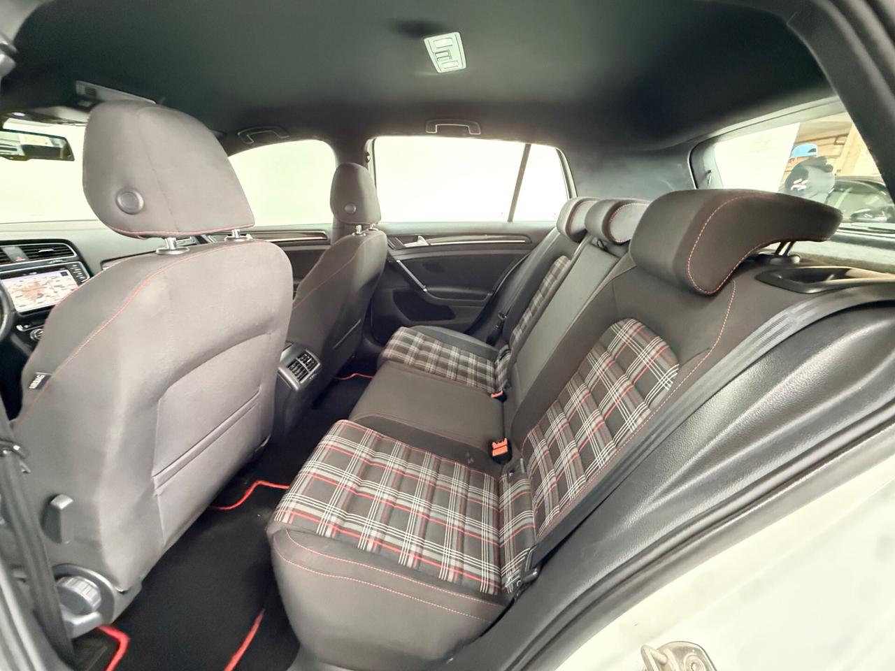 Volkswagen Golf GTI Performance 2.0 TSI 230cv 5p. 4 Free BMT 01/2015