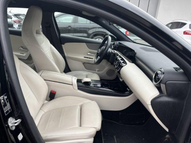 MERCEDES-BENZ A 180 d Automatic Sport *PELLE, NAVI*