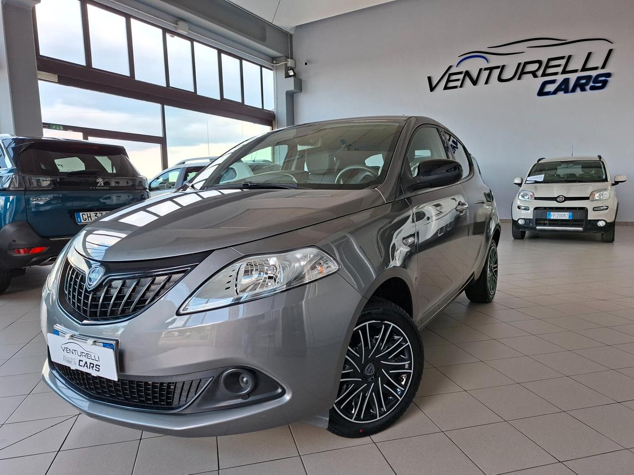 Lancia Ypsilon 1.0 FireFly 5 porte S&S Hybrid Gold