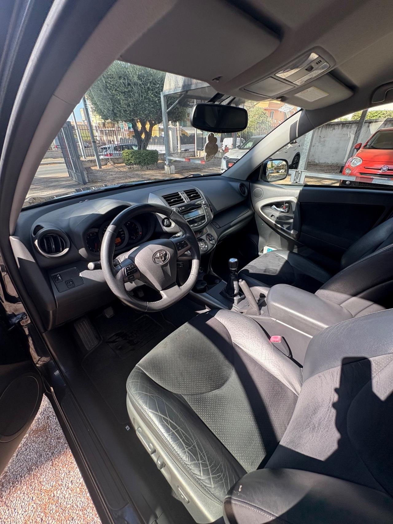 Toyota RAV 4 RAV4 2.2 D-4D 150 CV DPF Exclusive
