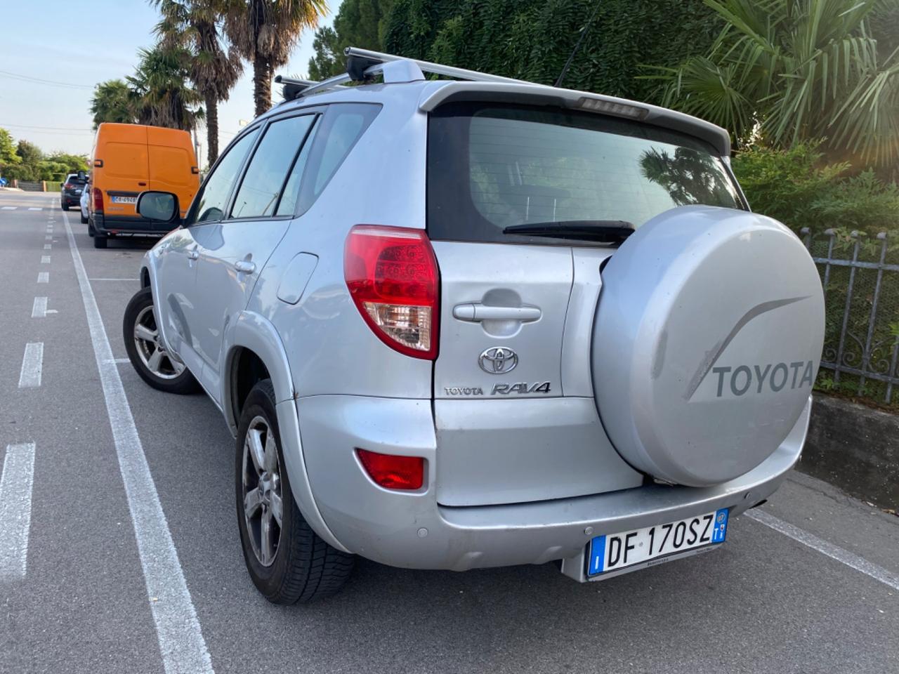 Toyota RAV 4 RAV4 2.2 D-4D 177 CV Luxury