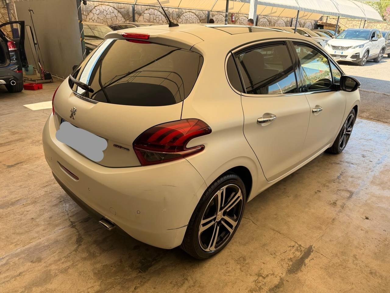 Peugeot 208 2016 1.6 100 5p. GT Line ICE White