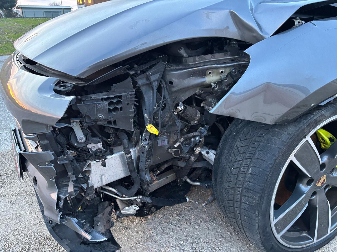 Porsche Cayenne 3.0 V6 E-Hybrid