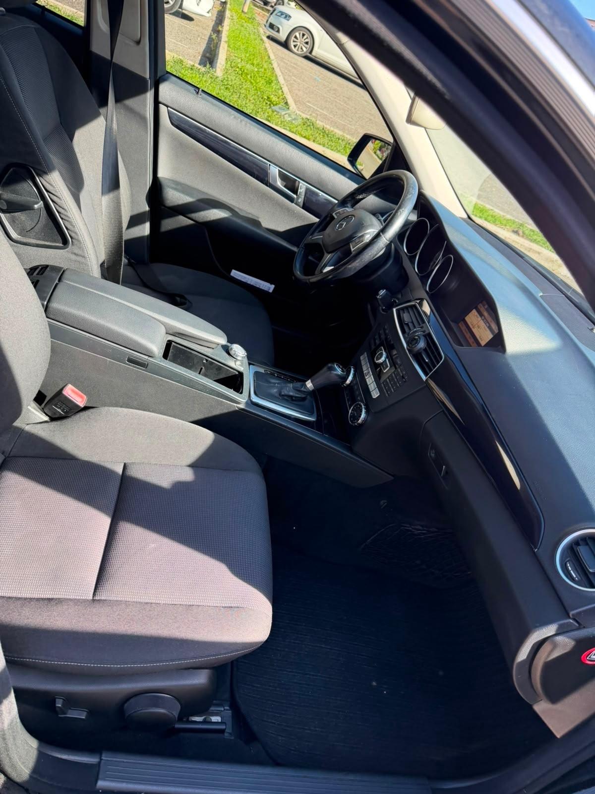 Mercedes-benz C 200 220 CDI BlueEFFICIENCY Elegance
