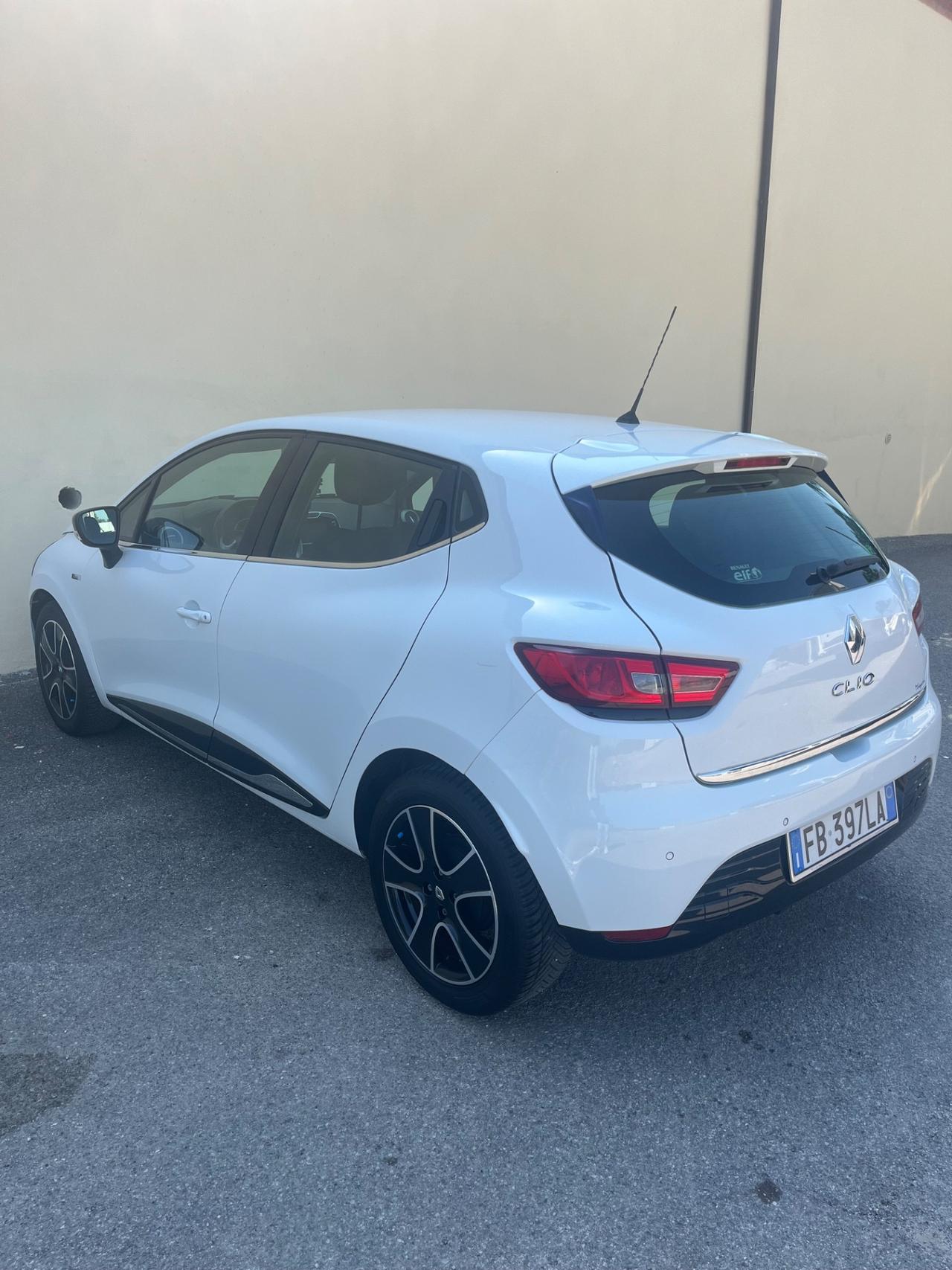Renault Clio 1.2 75CV 5 porte Wave