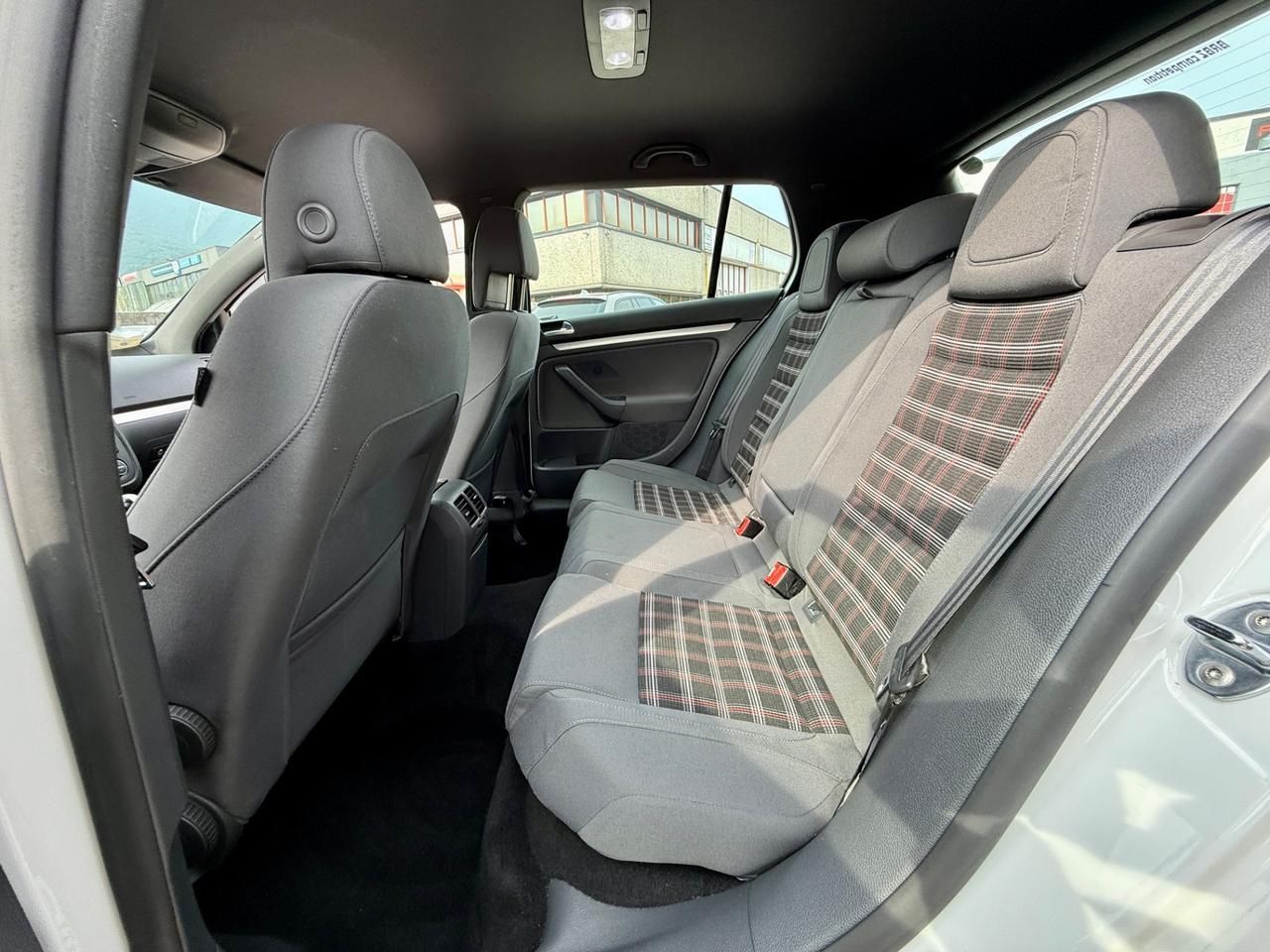 Volkswagen Golf GTI 200CV 2008 DSG