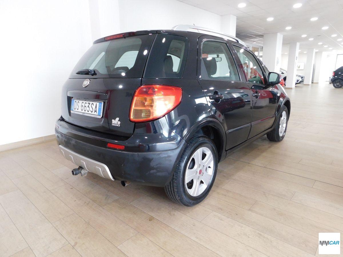 FIAT - Sedici - 1.9 MJT 4x4 Emotion