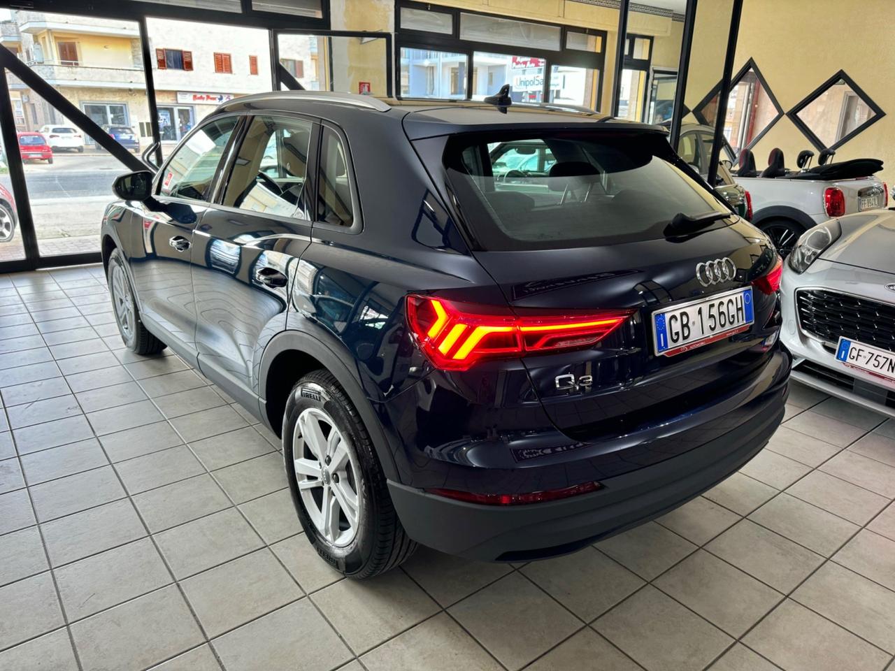 Audi Q3 40 TDI quattro S tronic Business