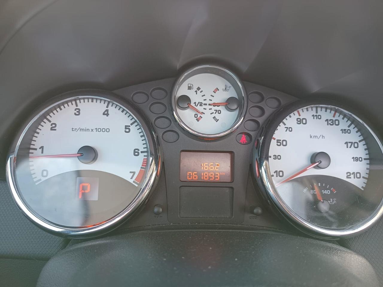 Peugeot 207 CC CambioAut.61900Km