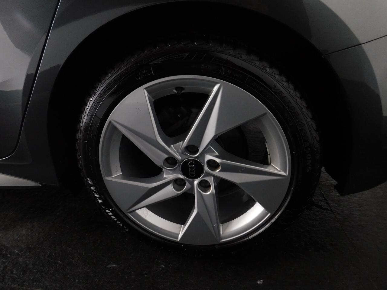 Audi A3 SPB 30 TFSI S line edition