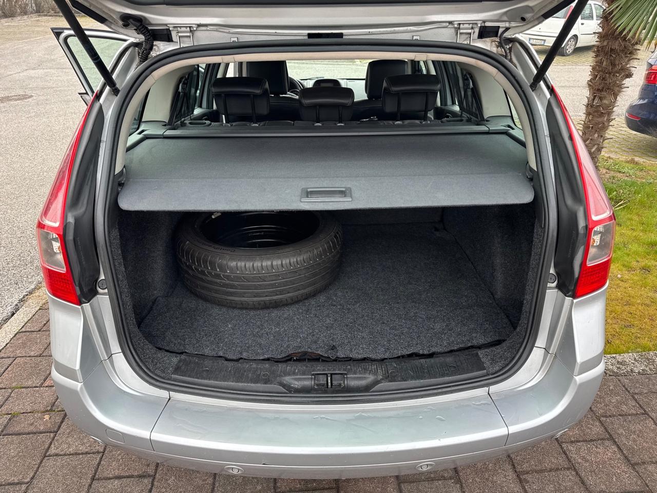 Renault Megane Mégane 1.6 16V 5 porte Serie Speciale Exception