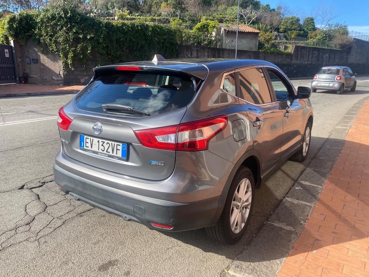 Nissan Qashqai 1.5 dCi DPF 110cv 2014