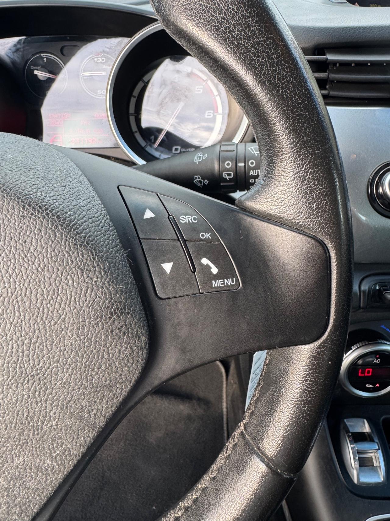 Alfa Romeo Giulietta 1.6 multijet INTERNI IN PELLE