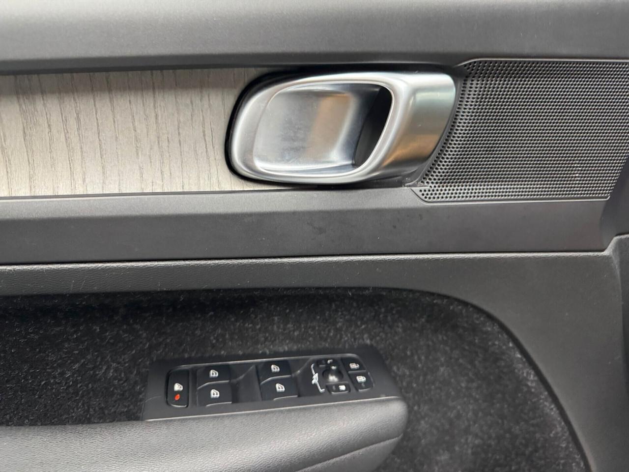 Volvo XC40 T3 Geartronic R-design