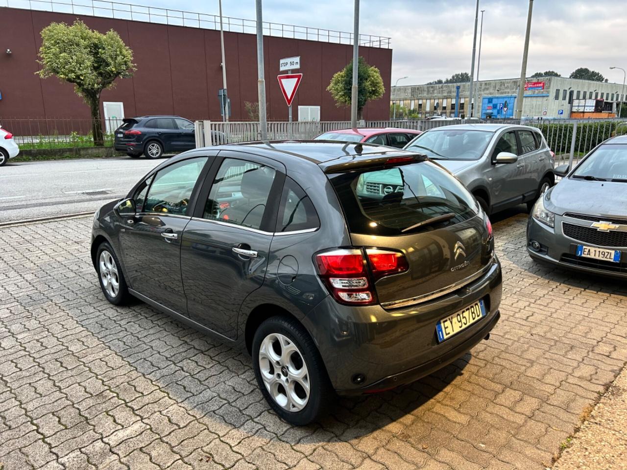 Citroen C3 1.2 benzina/Metano cv80 tetto panorama Exclusive