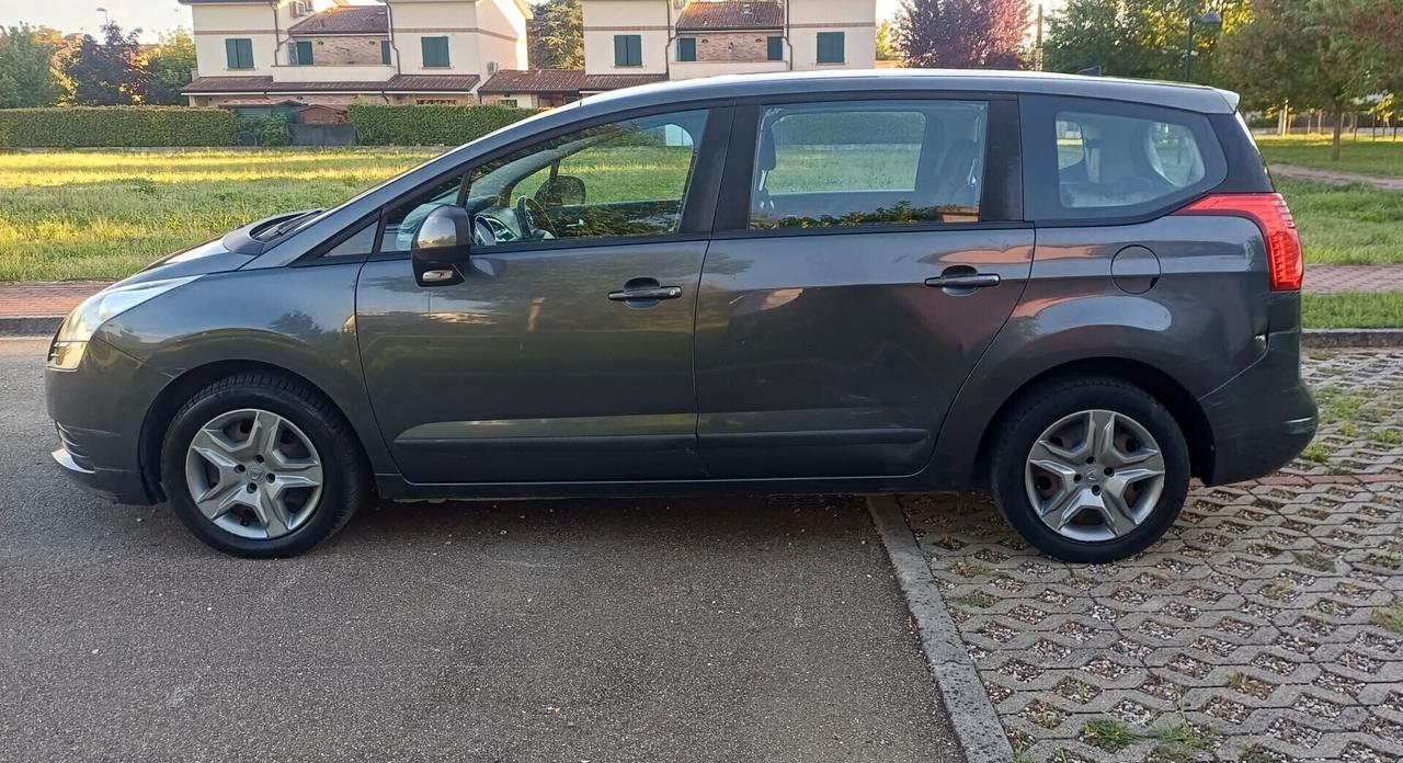 Peugeot 5008 1.6 HDi 112CV Tecno