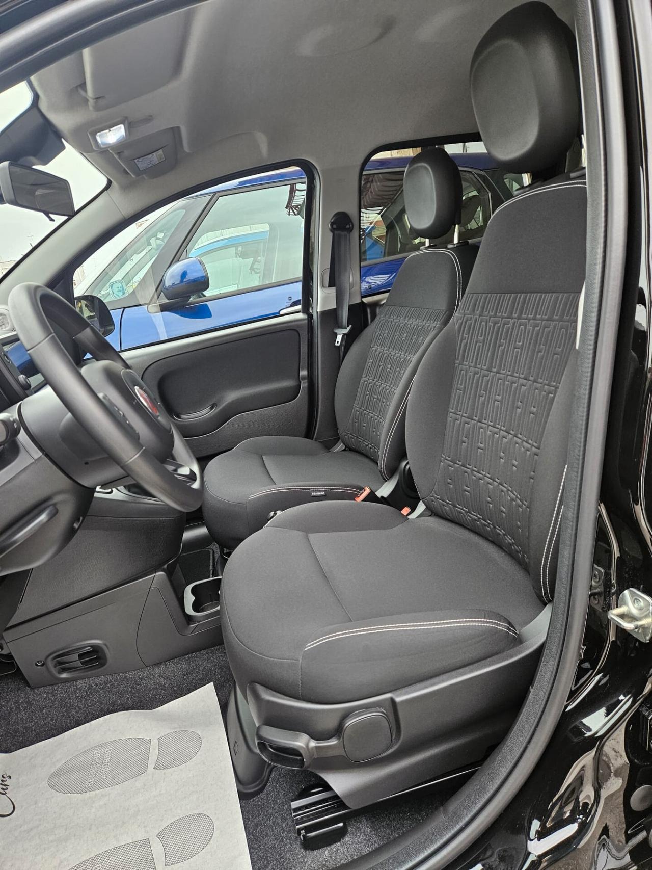 Fiat Panda CROSS 1.0 Hybrid 4200km