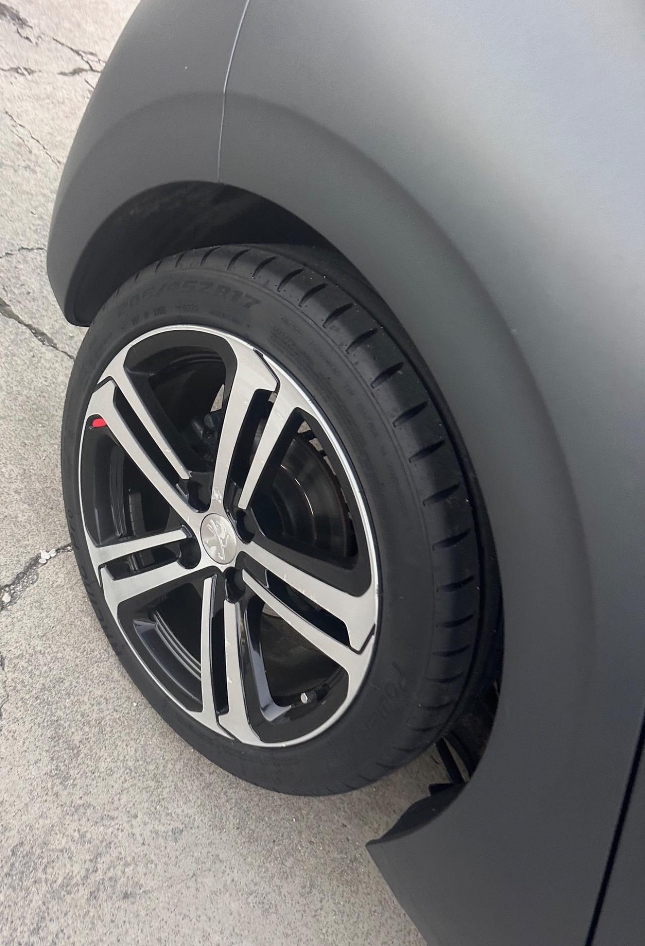 Peugeot 208 BlueHDi 100cv GT Line 2017