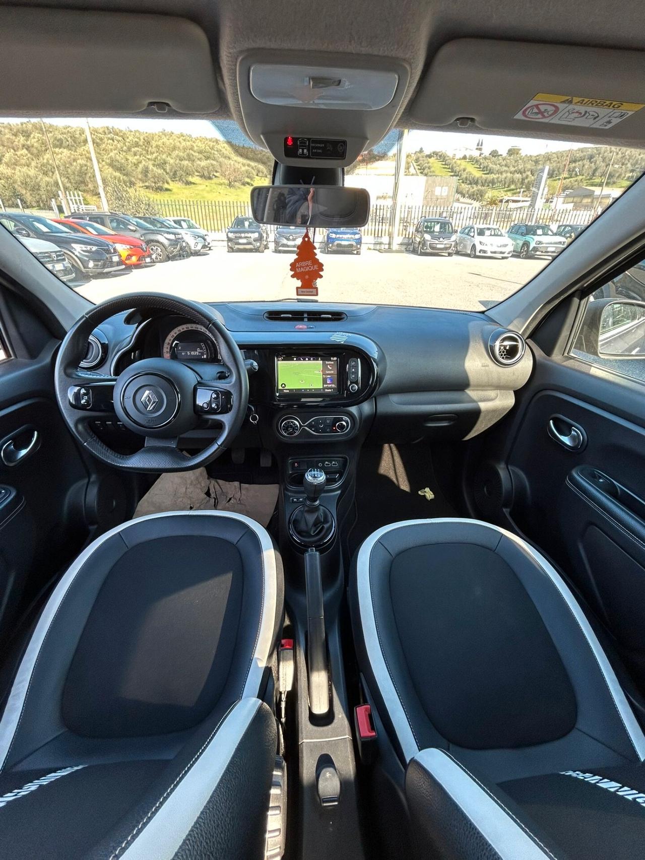 Renault Twingo SCe 65 CV Urban Night