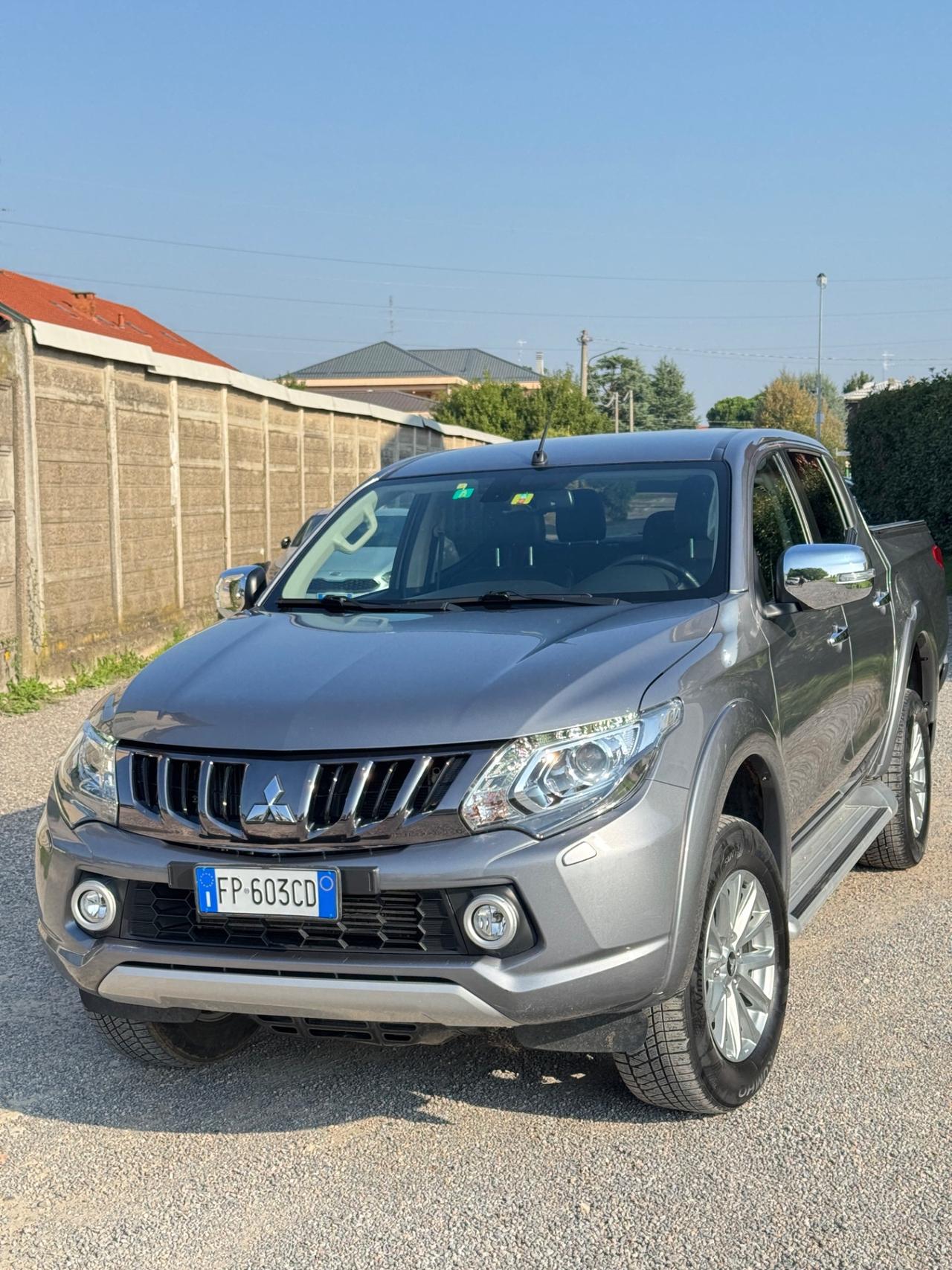 Mitsubishi L200 2.4 DI-D/181CV Double Cab