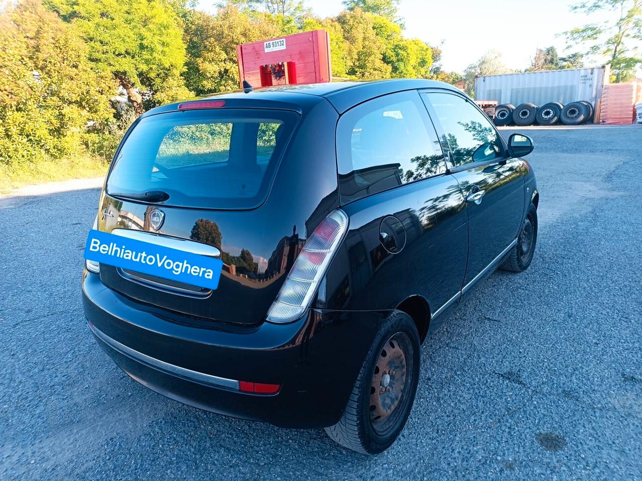 Lancia Ypsilon 2010---1.2 Benzina Neopatentati