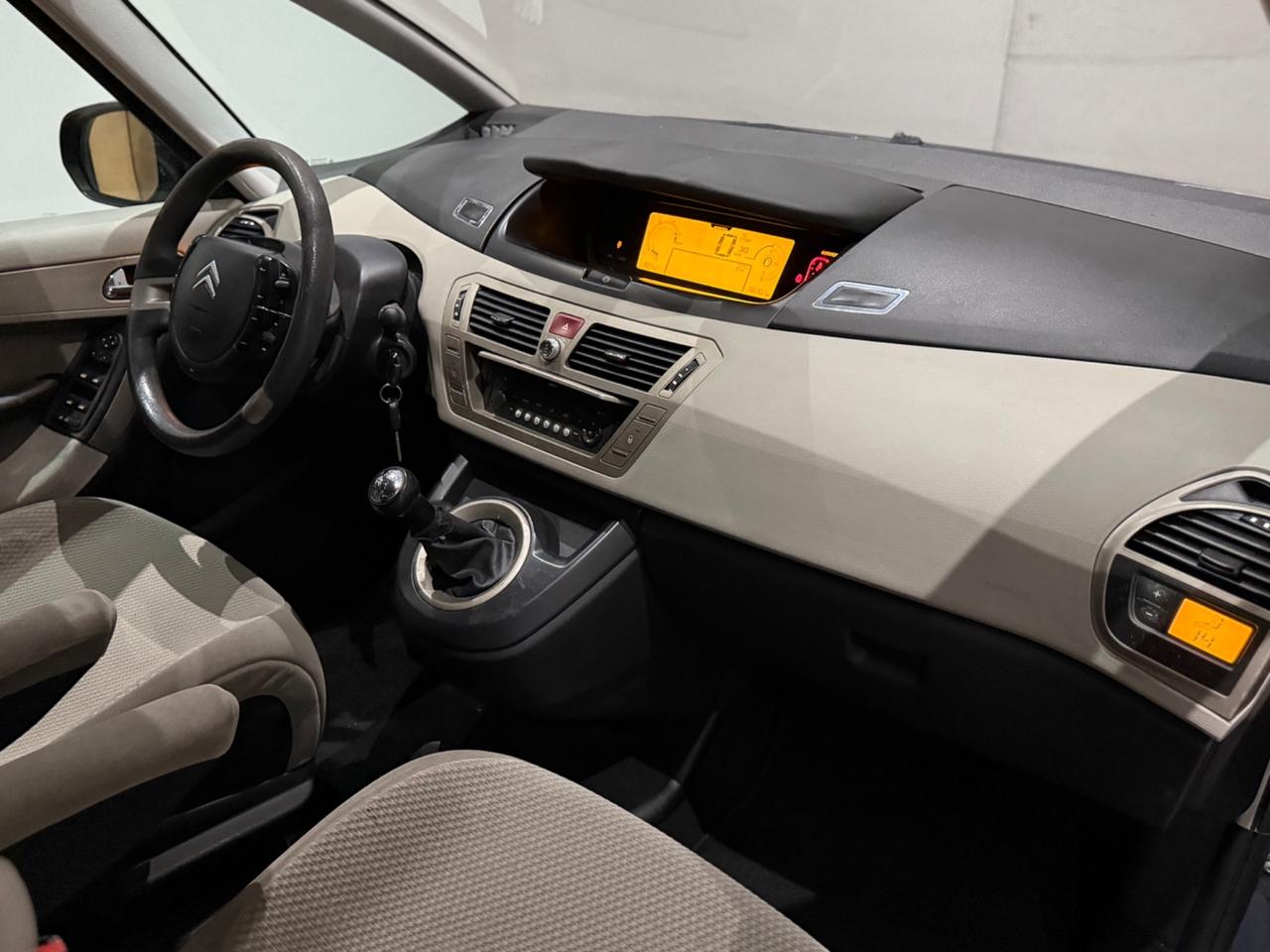 Citroen C4 Picasso 1.6 HDI ELEGANCE Per Neopatentati