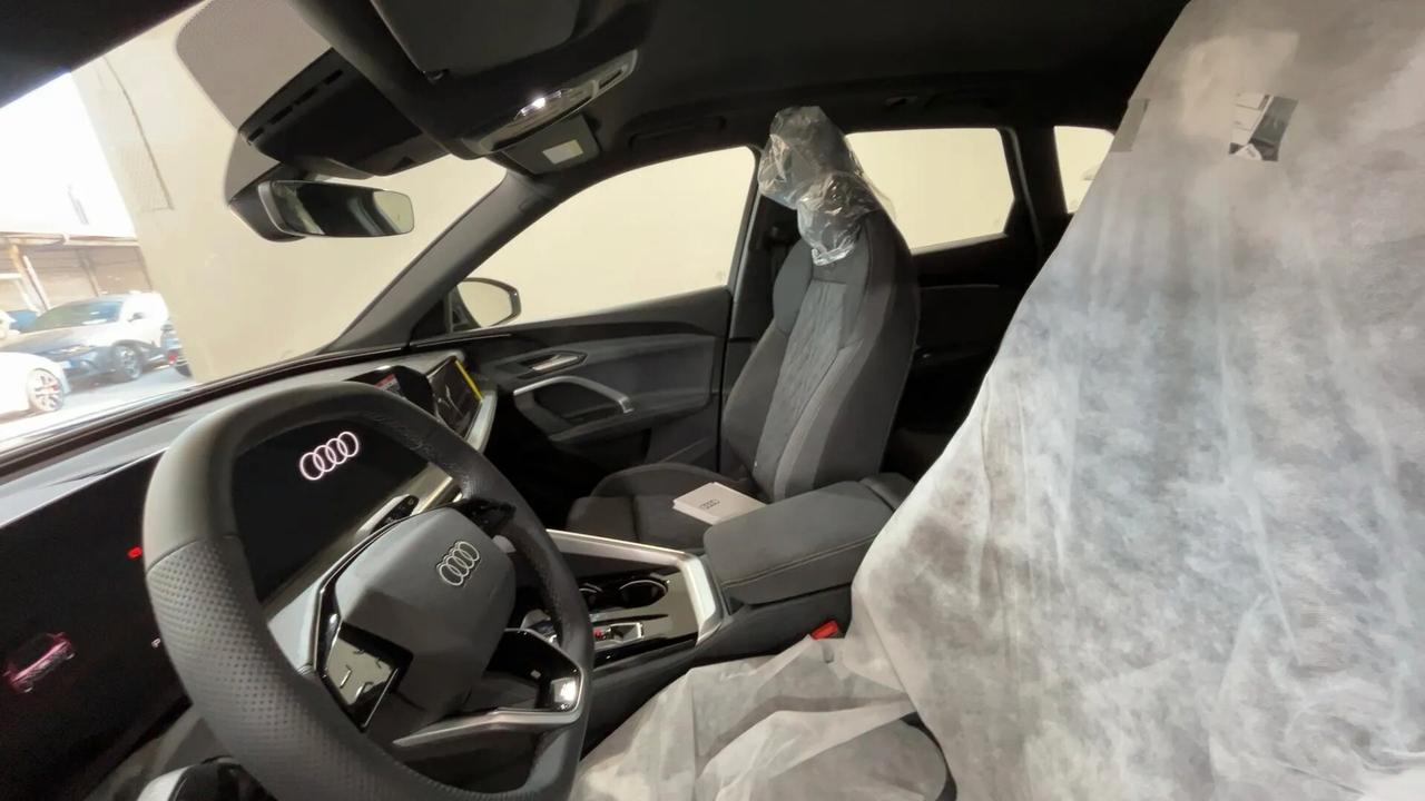 Audi Q5 TDI 150 kW mHEV+ S tronic quattro line edition KM0