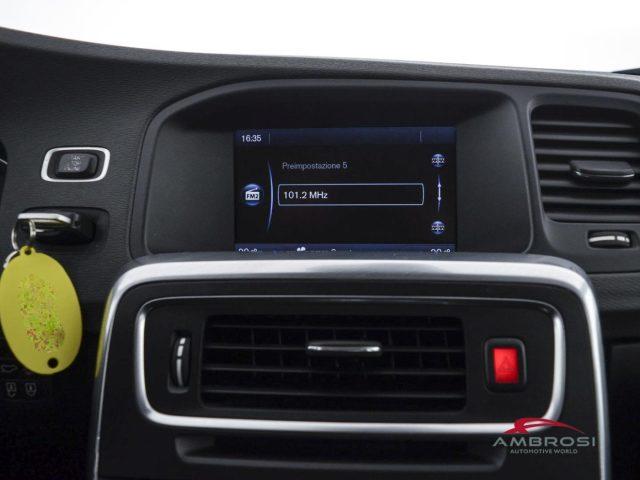 VOLVO V60 D2 1.6 Kinetic