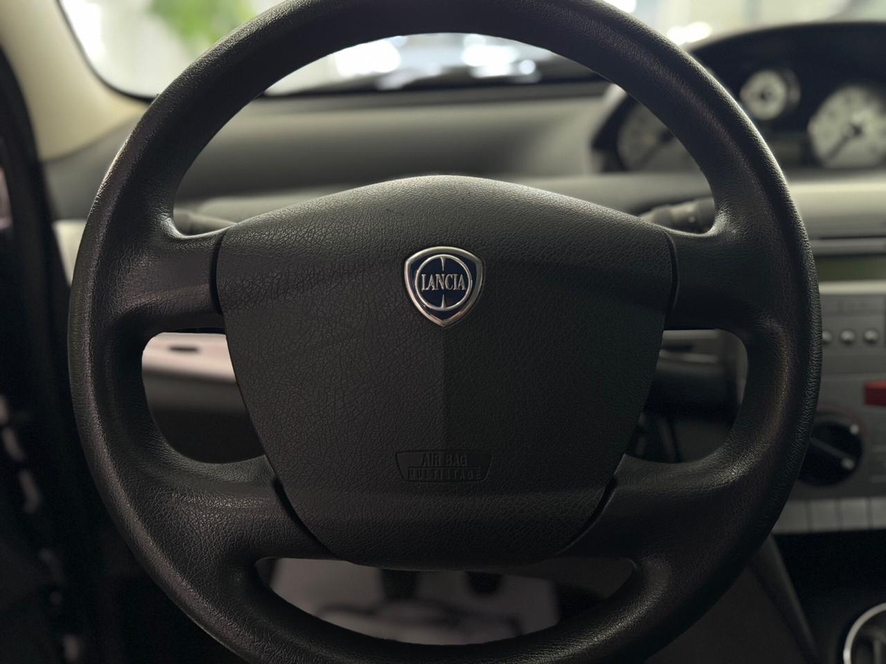 Lancia Ypsilon 1.2 Platino-Unica