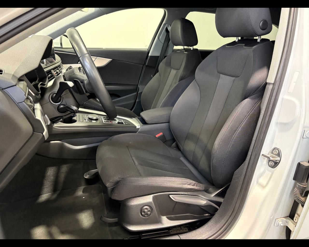 AUDI A4 AVANT 2.0 TDI BUSINESS SPORT