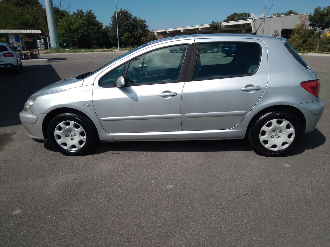 Peugeot 307 1.4 HDi 68cv diesel 5p. XR x neopatentati