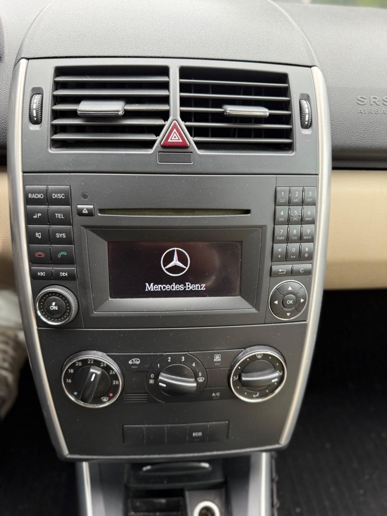 Mercedes-benz A 160 BlueEFFICIENCY Premium