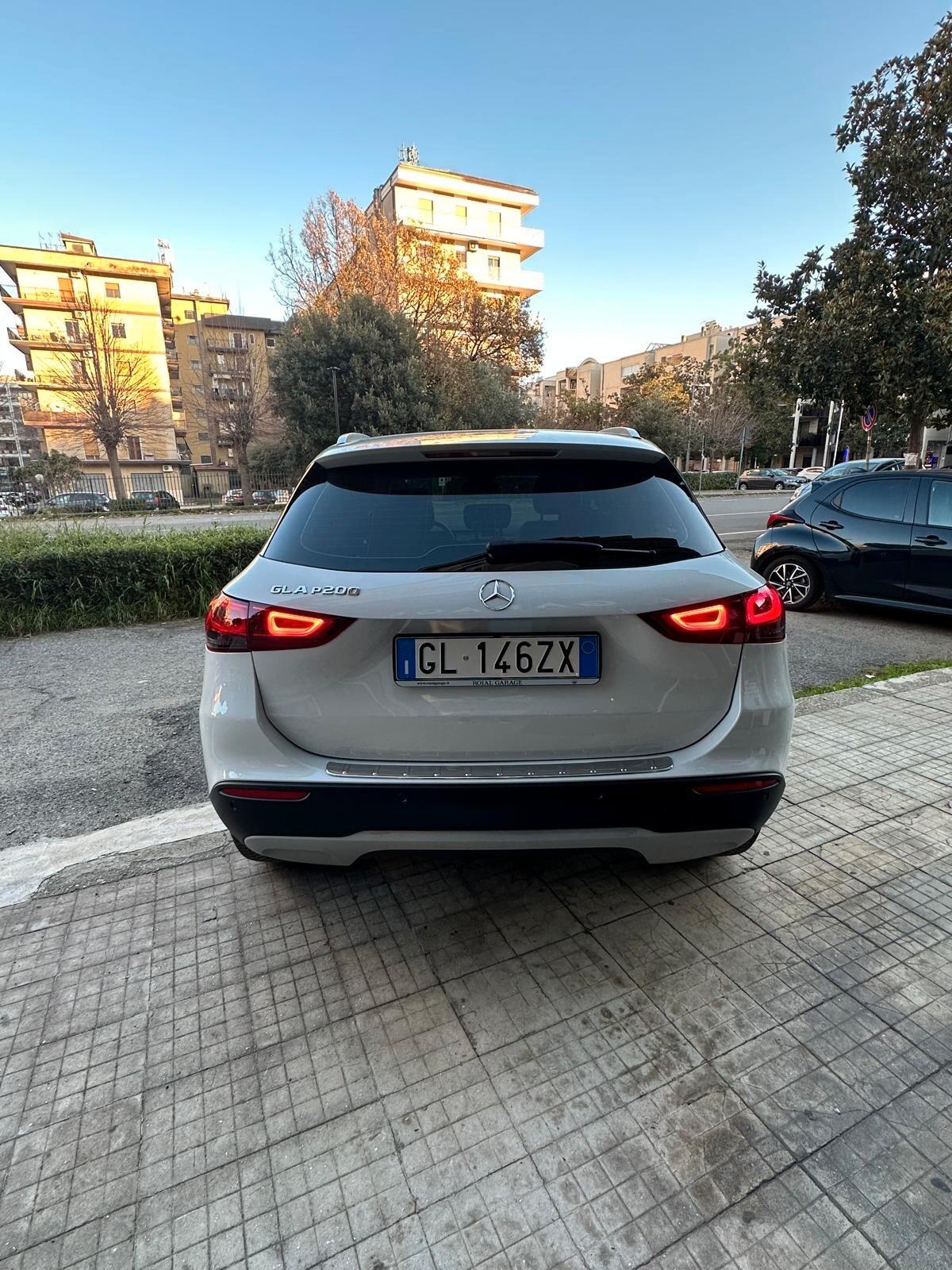 Mercedes-benz GLA 200 d Automatic Business