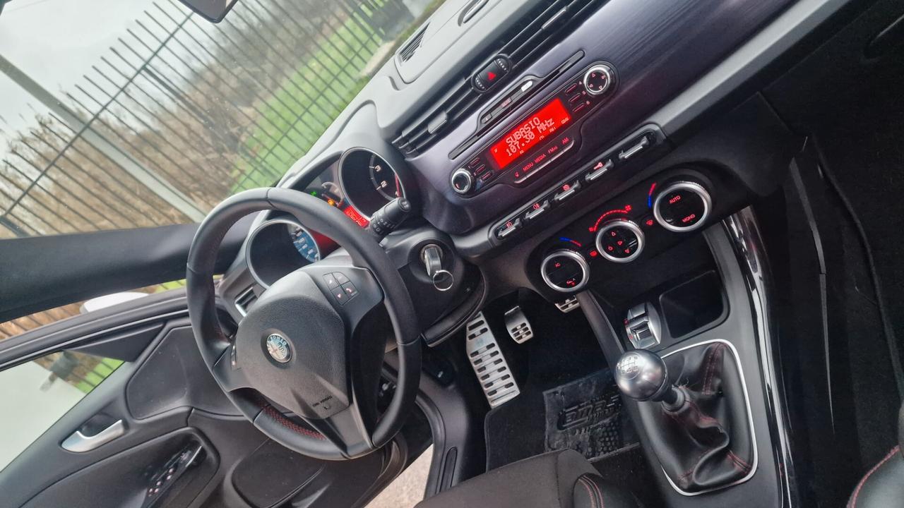 Alfa Romeo Giulietta 1.6 JTDm-2 105 CV Distinctive