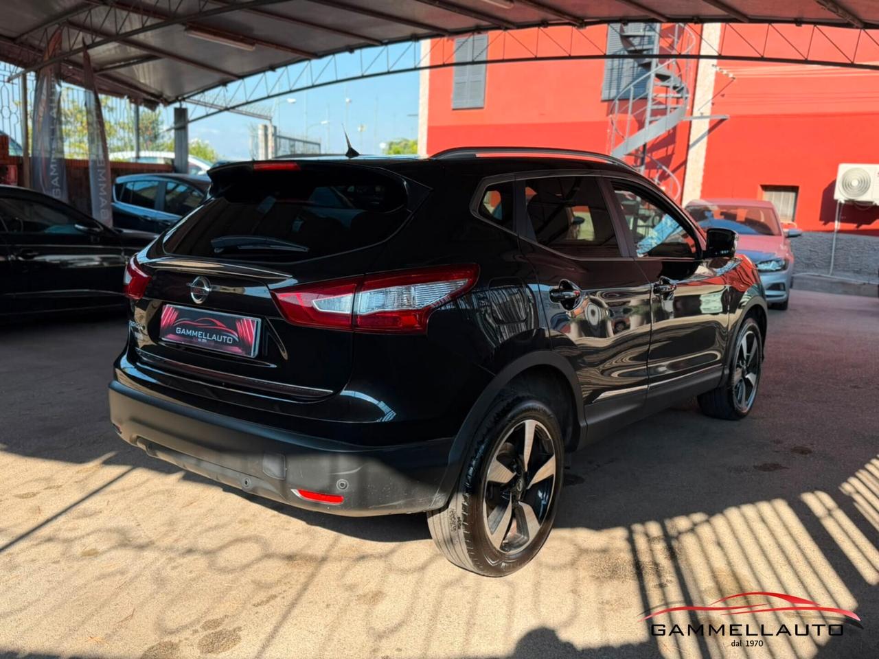 Nissan Qashqai 1.6 4x4 N-Connect 130cv Tetto Panorama