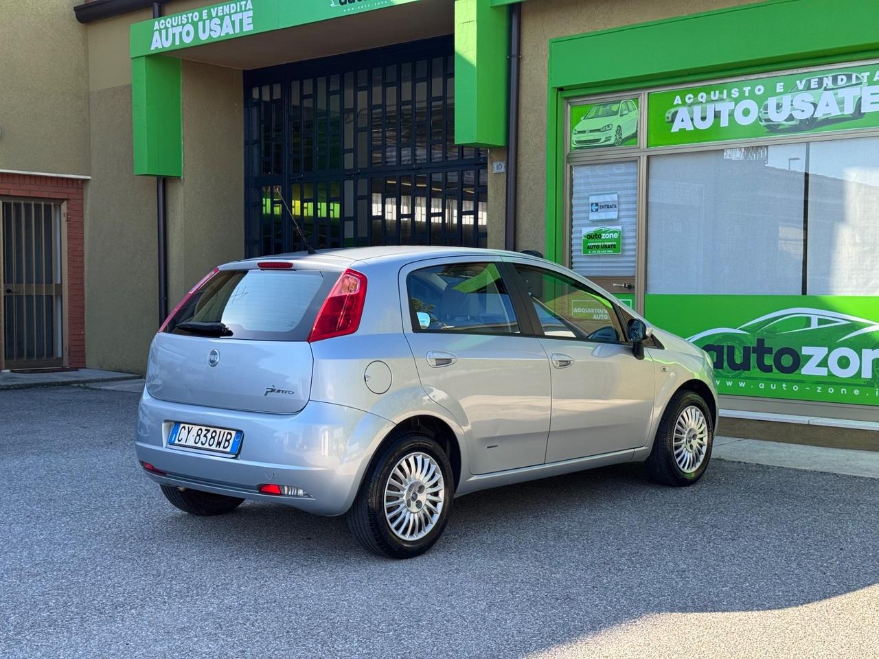 Fiat Grande Punto 1.4 NEOPATENTATI 154.000km