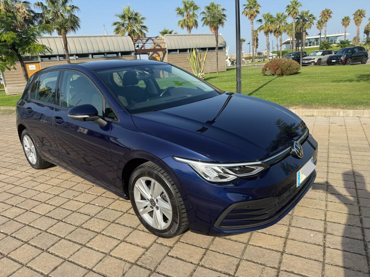 Volkswagen Golf VIII 1.0 etsi 110cv DSG